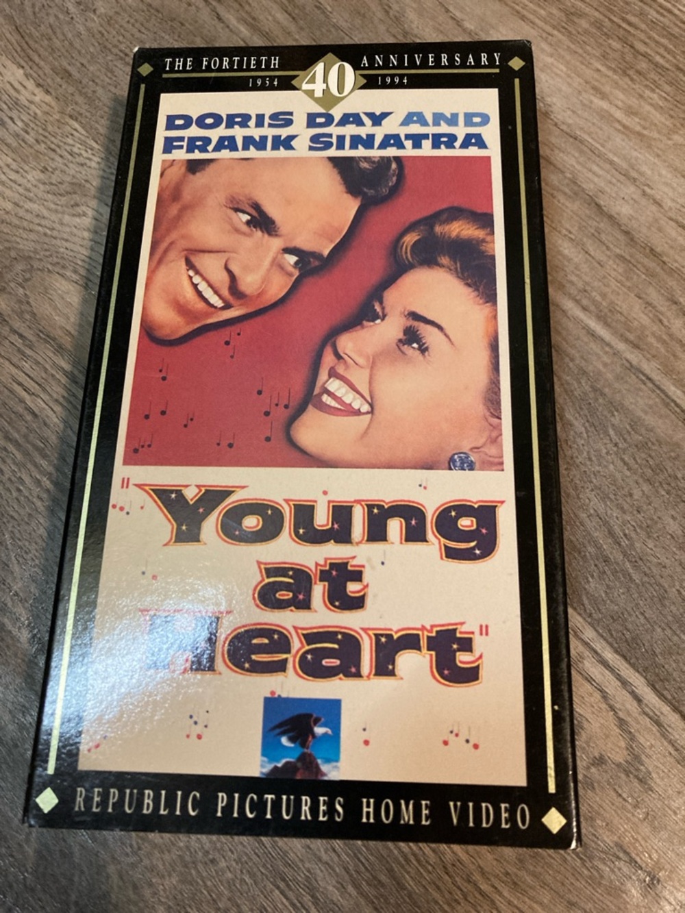 Young at Heart Republic Pictures Home Video VHS 1994